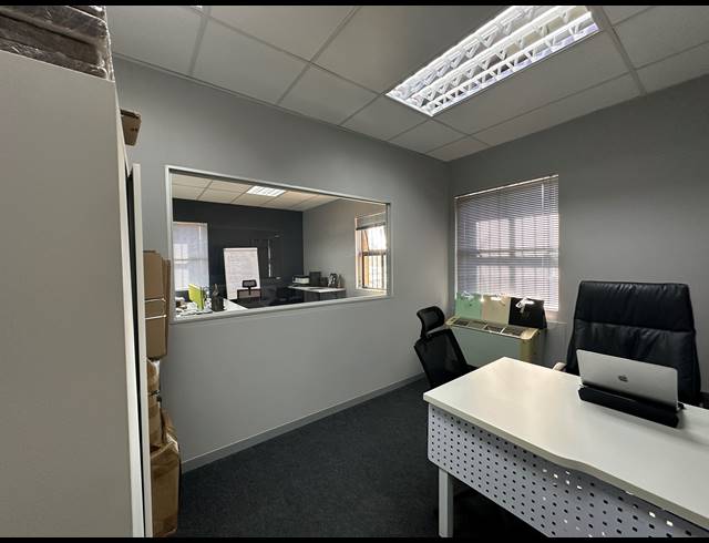 150M² OFFICE TO LET IN HIGHVELD TECHNOPARK